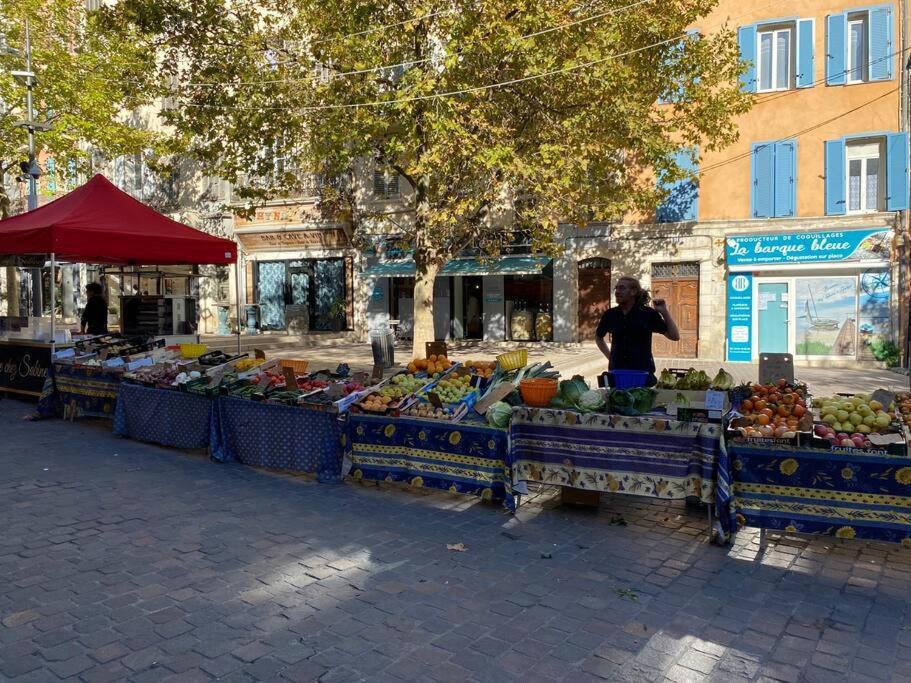 Akropole De Caroline, Central, Lumineux, Calme, Free Parking, Lift, 3 Beds Draguignan Ngoại thất bức ảnh