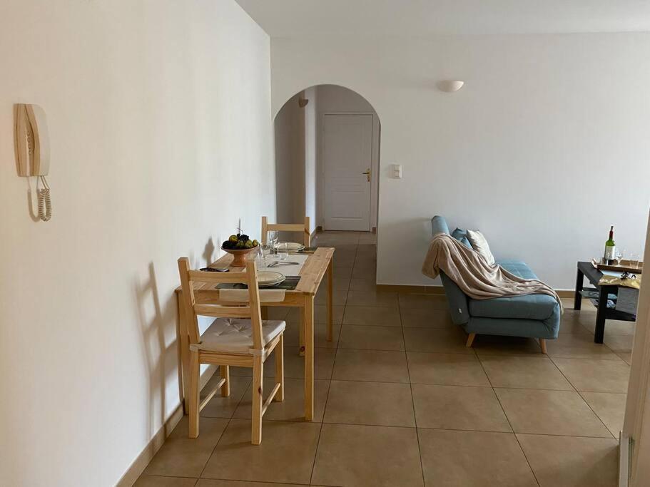 Akropole De Caroline, Central, Lumineux, Calme, Free Parking, Lift, 3 Beds Draguignan Ngoại thất bức ảnh
