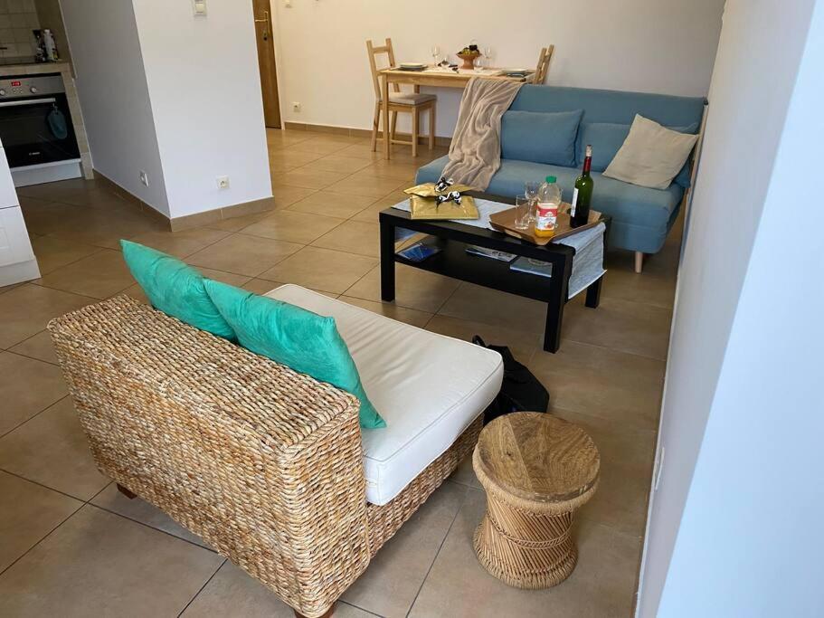 Akropole De Caroline, Central, Lumineux, Calme, Free Parking, Lift, 3 Beds Draguignan Ngoại thất bức ảnh
